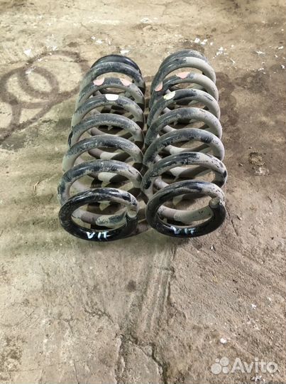 Пружина задняя Сузуки Гранд Витара 3