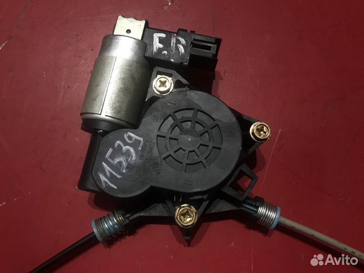 Мотор стеклоподъемника передний правый Mazda 6 GG