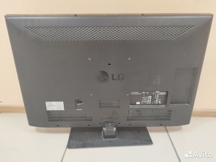 Телевизор LG 42 cs560-zd