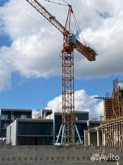 Башенный кран QTZ 125, 2011