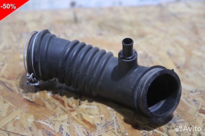 Патрубок воздушный Тойота Королла E150