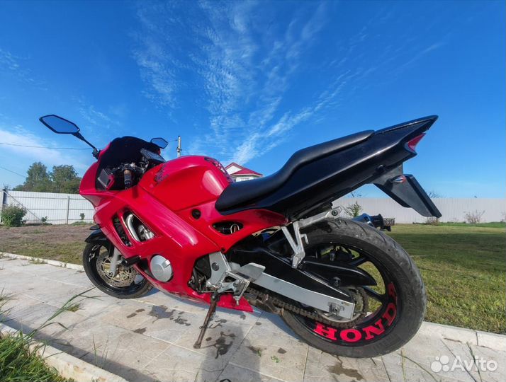 Продаю хонду сбр 600 ф3