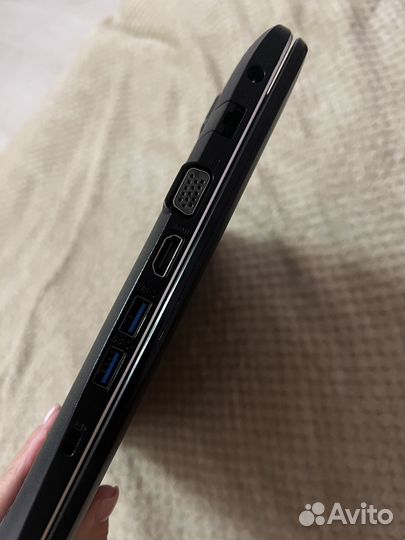 Ноутбук asus x555u