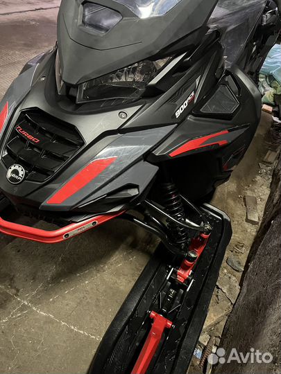 BRP Lynx Commander 900