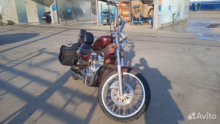 Suzuki Intruder VS 400