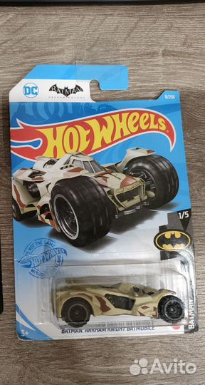 Бэтмобили Hot wheels