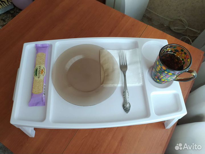 Столик для ноутбука