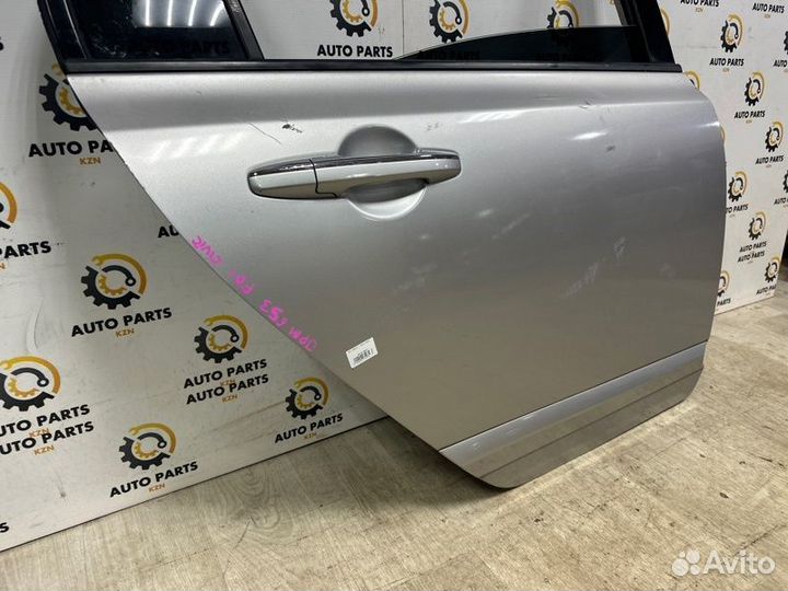 Дверь задняя правая Honda Civic 4D