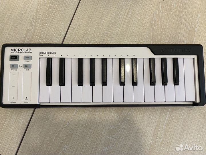 Arturia Microlab