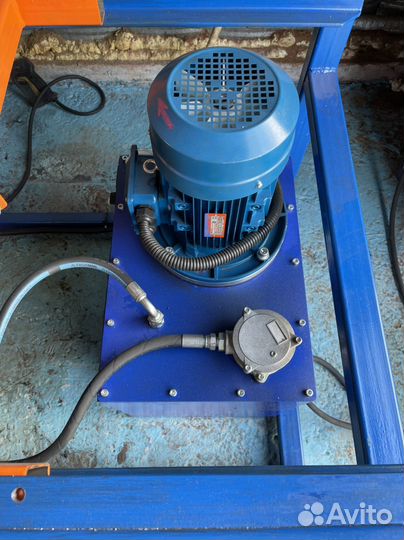 Иготовление стенда для ремонта гидроцилиндров