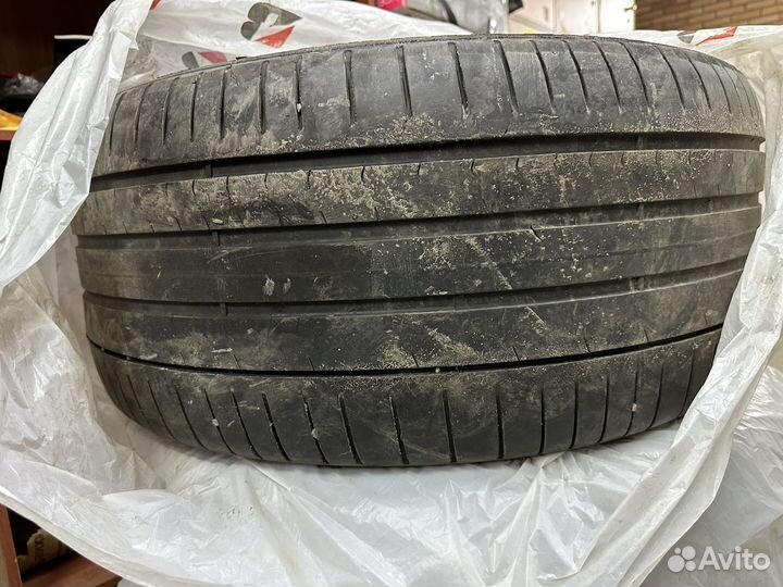 Pirelli P Zero 275/45 R20 и 305/40 R20 112Y