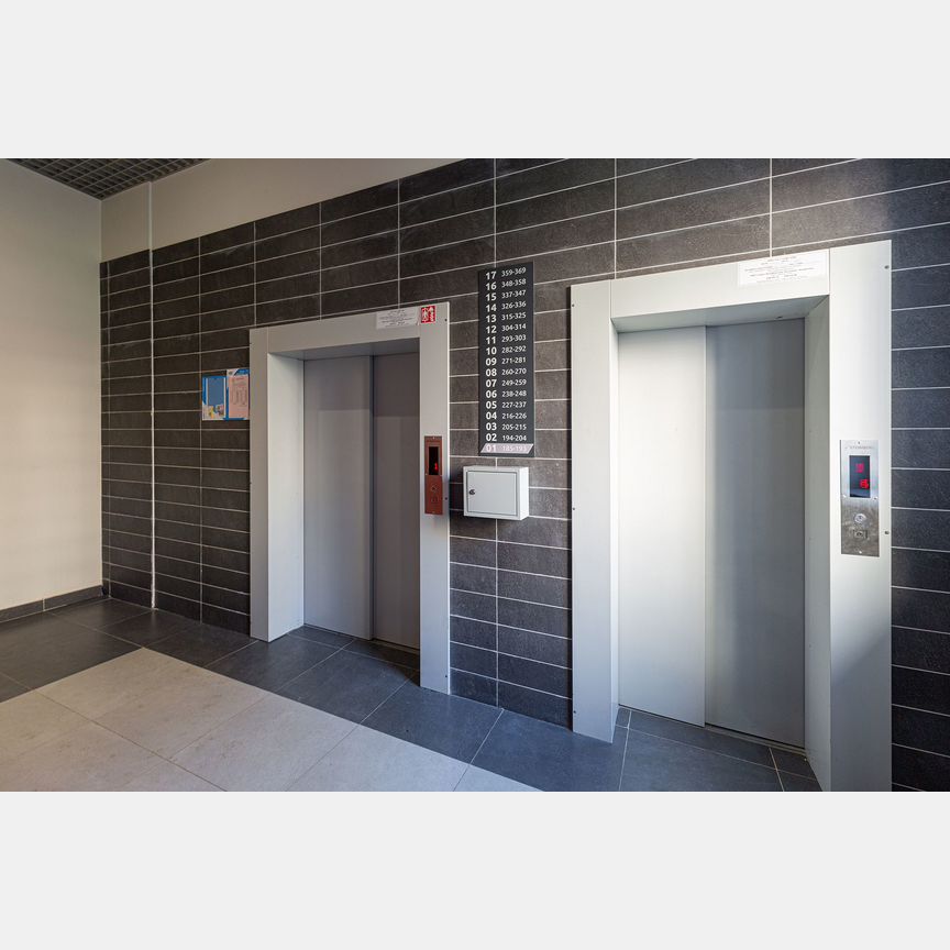 2-к. квартира, 60,7 м², 15/17 эт.