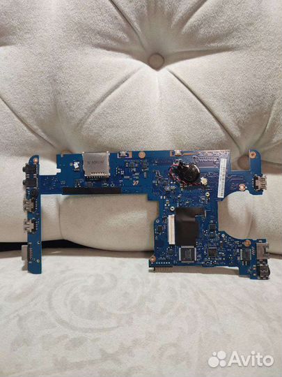 Нетбук Samsung NP-NC110-A04RU разбор/запчасти