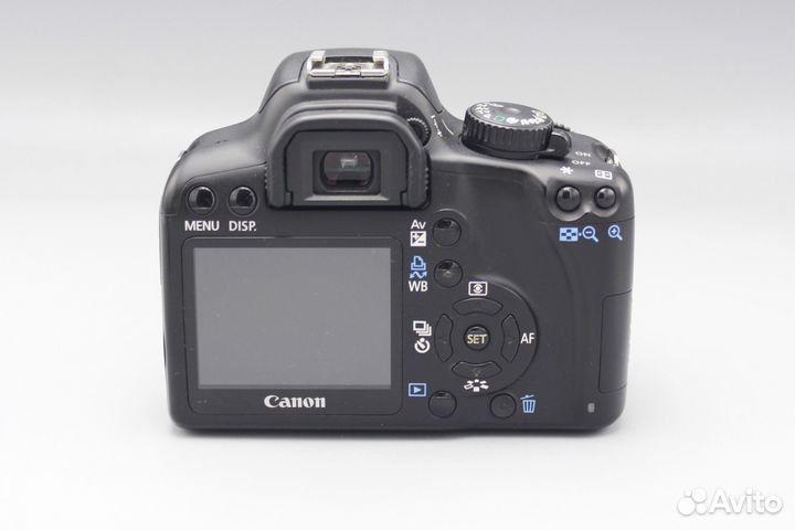 Canon EOS 1000D kit EF-S 18-55mm II(12.800 кадров)