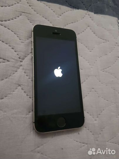 Телефон iPhone se