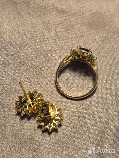 Золотое кольцо и серьги 585 пробы