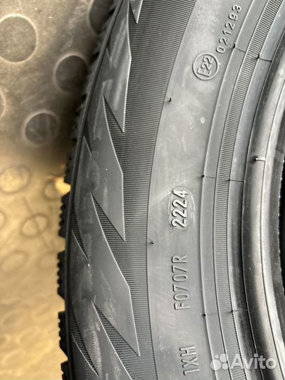 Formula Ice 205/60 R16 96T