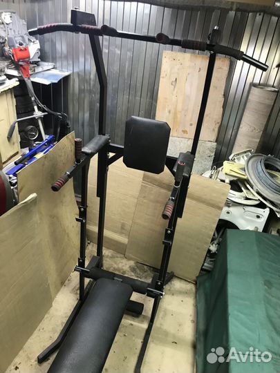 Универсальный тренажер для дома - напольный турник