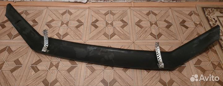 Дефлектор капота на LADA kalina