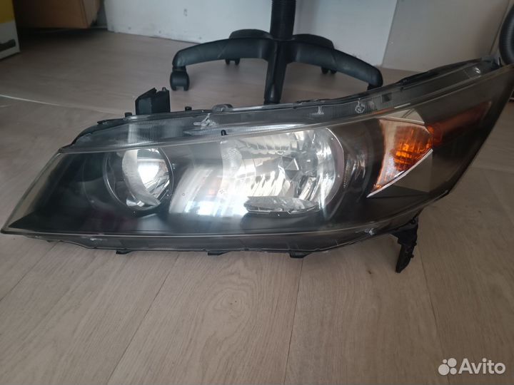 Фара правая honda stream rn6