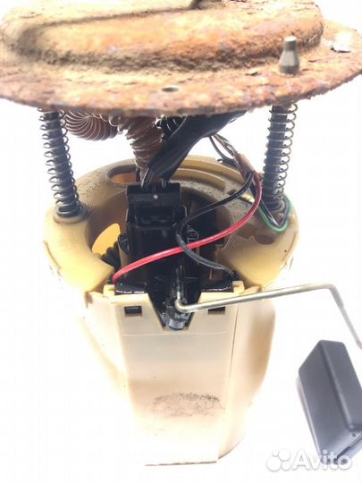 Топливный насос (бензонасос) Kia Spectra седан 1