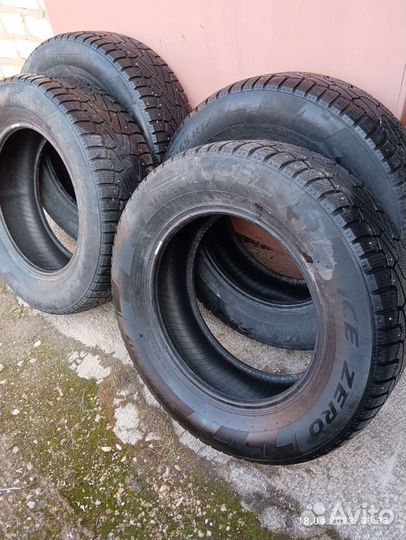 Pirelli Ice Zero 235/65 R17 108