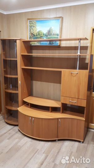 Стенка в гостиную