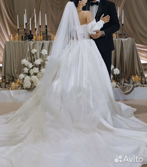 Свадебное платье