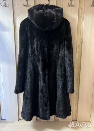 Шуба норковая с капюшоном