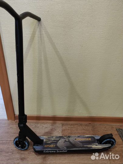 Трюковый самокат Extreme Scooter + скейт в подарок