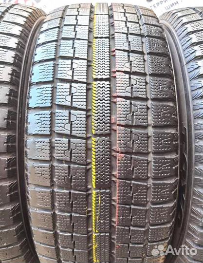 Toyo Garit G5 215/45 R17 82L