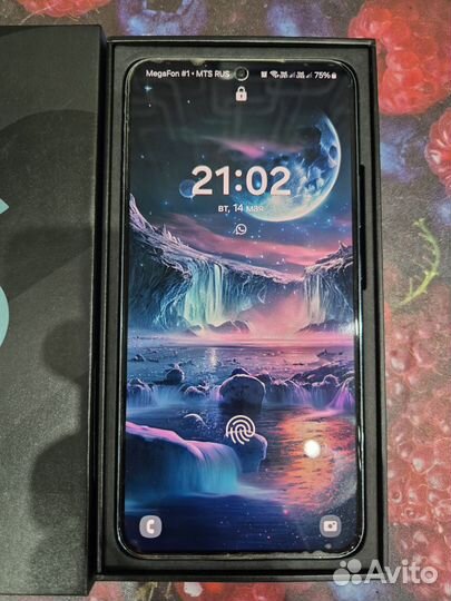 Samsung Galaxy S22+, 8/128 ГБ