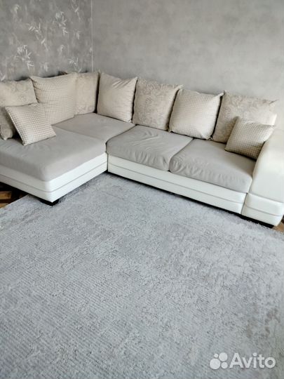 Угловой диван