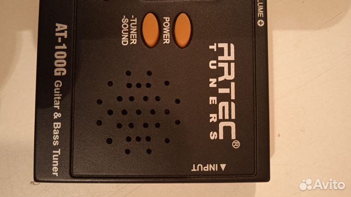 Тюнер для настройки гитары