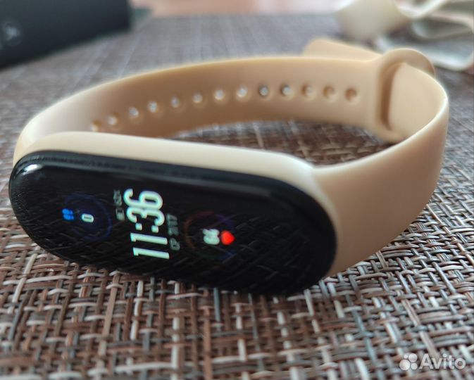 Фитнес браслет xiaomi mi band 6