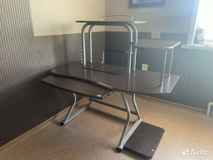 Компьютерный стол бу