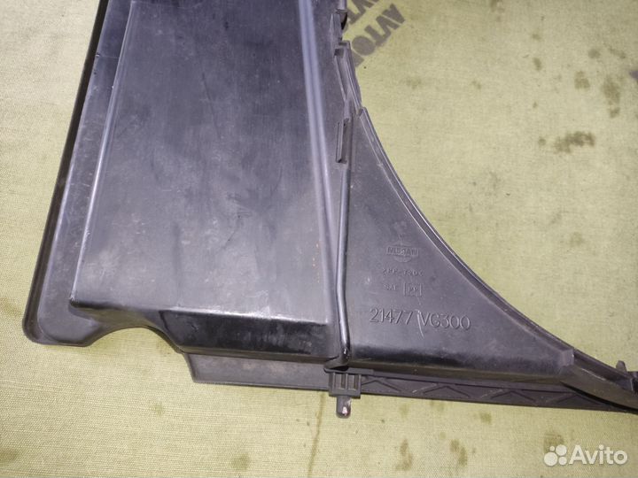 Диффузор радиатора Nissan Elgrand E51 VQ35DE