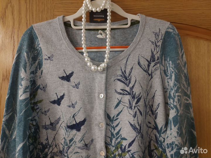 Кардиган нарядный с вышивкой шерсть вискоза