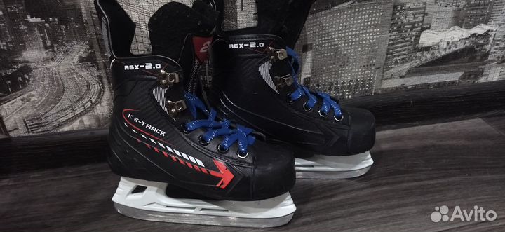 Коньки хоккейные