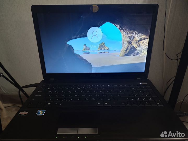 Ноутбук asus