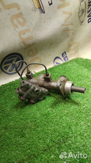 Главный тормозной цилиндр Hyundai Sonata III 3 (х