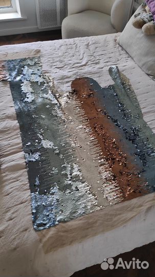 Пайетки на сетке