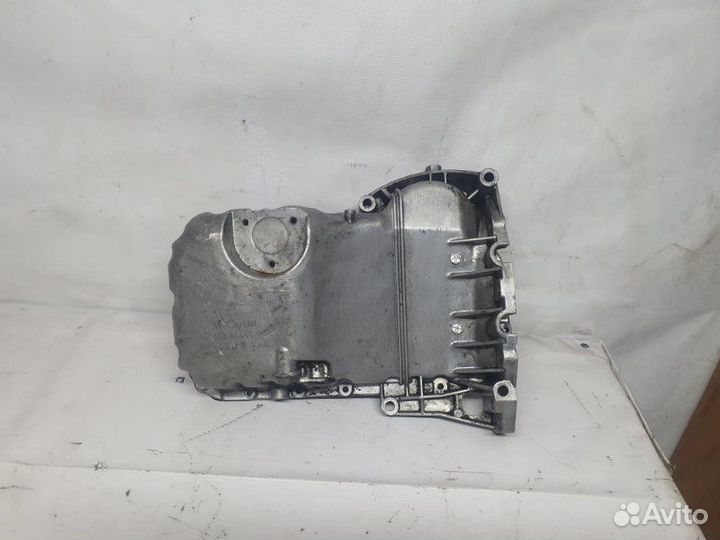 Поддон Volkswagen Passat B5 седан 2000