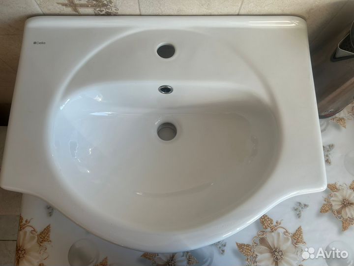 Раковина в ванную бу