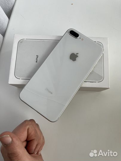 iPhone 8 Plus, 64 ГБ
