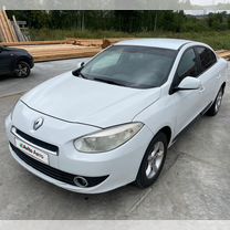 Renault Fluence 1.6 MT, 2011, 283 000 км, с пробегом, цена 555 000 руб.