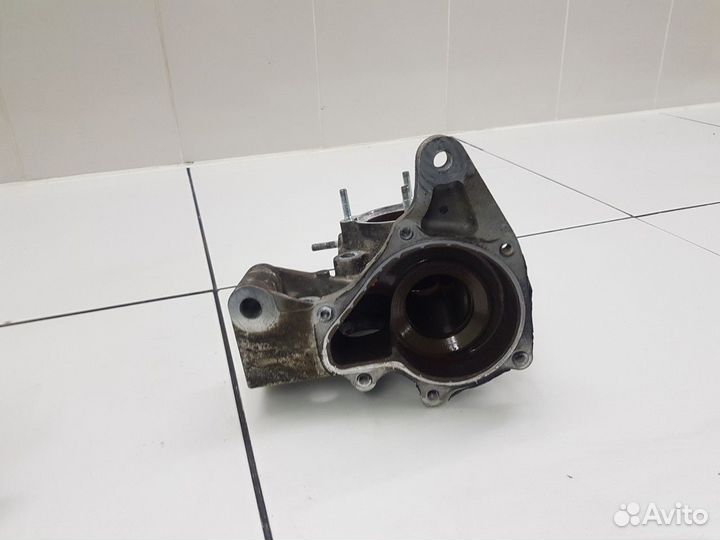 Корпус системы охлаждения (Geely Atlas)