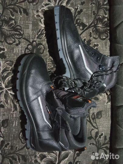 Продам обувь