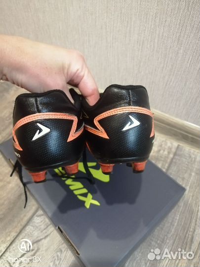 Футбольные бутсы demix 35размер