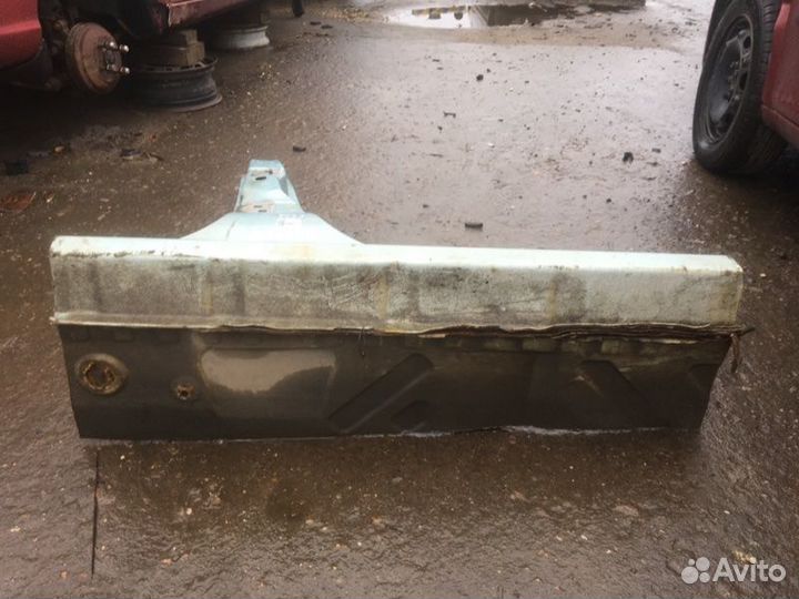 Стойка кузова центральная правая Renault Logan